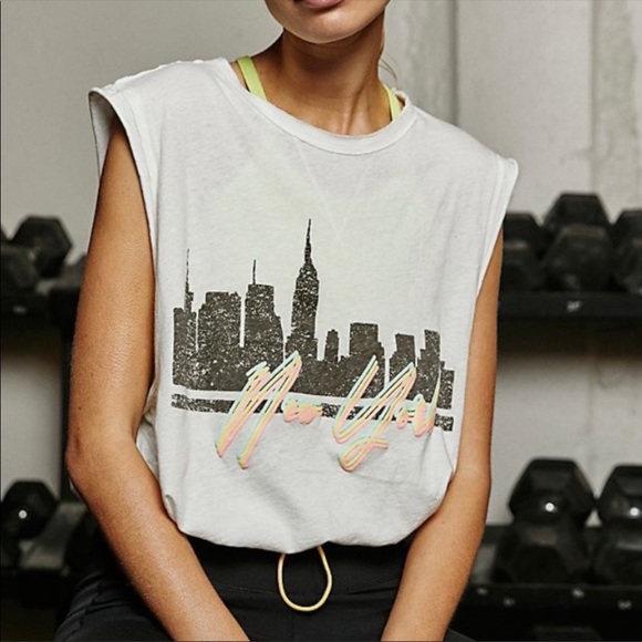 SOLD OUT——Free People Movement New York Bring the Heat Tee - Picture 2 of 9